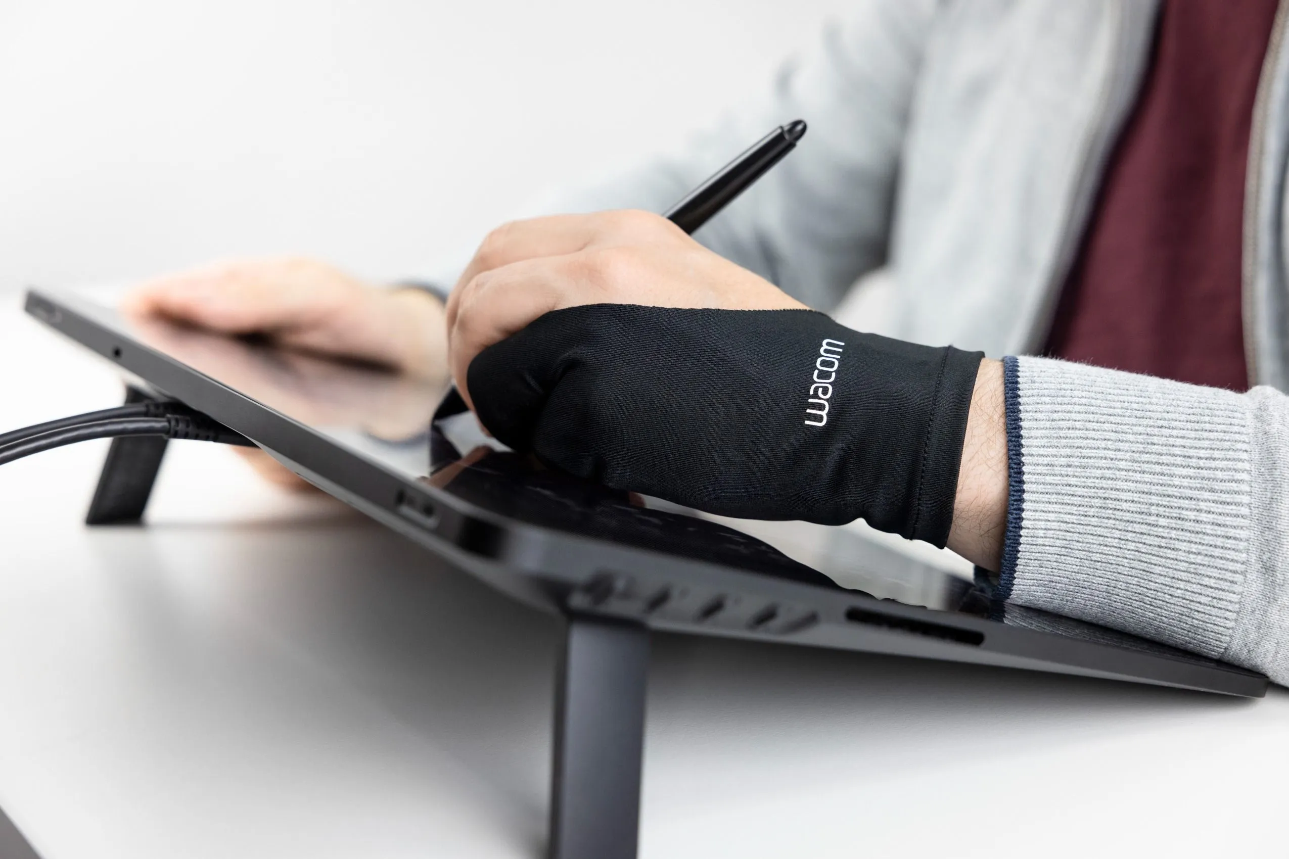 Wacom drawing glove in-use left handed